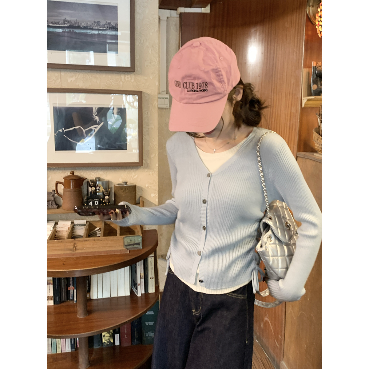 Real shot of autumn and winter Korean style V-neck contrasting single-breasted fake two-piece drawstring Andy velvet sweater with sweater inside
