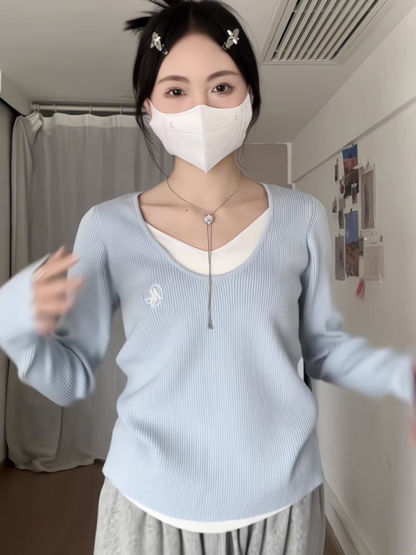 French blue fake two-piece v-neck long-sleeved sweater for women spring and autumn inner layering shirt short pullover top sweatpants