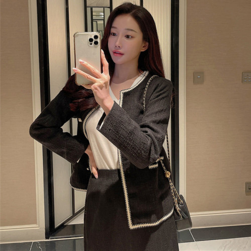 Pearl button round neck small fragrant style jacket top for women 2024 new autumn fresh hemmed lady style casual jacket jacket