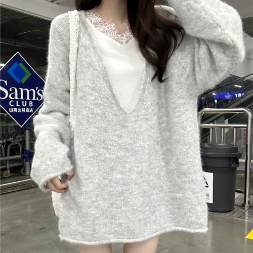 Real shot of lazy style suit for women, French lace T-shirt, autumn and winter layered V-neck warm sweater two-piece set