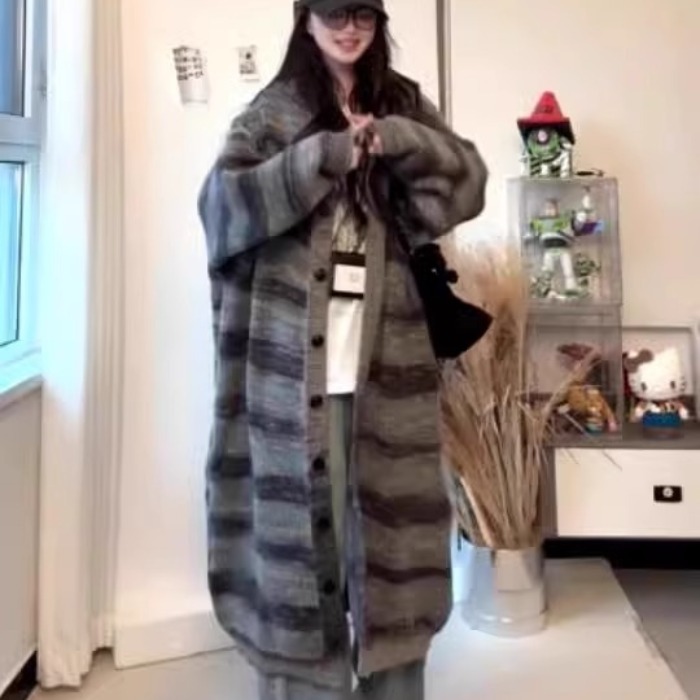 Already shipped loose lazy hooded Korean style mid-length cardigan over-the-knee knitted sweater jacket women's coat