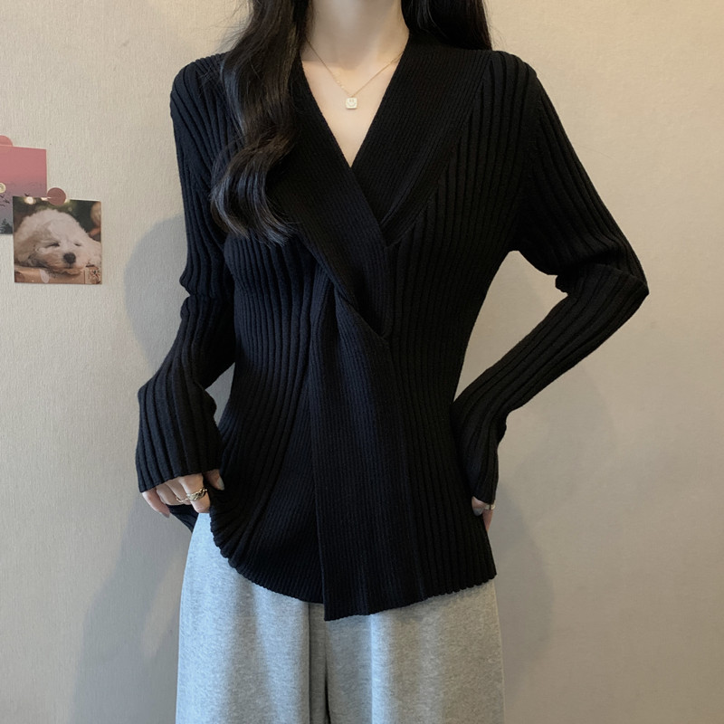 Photographed Fat Sister Autumn and Winter New Knit Sweater with Irregular Design Aesthetic Solid Color Knit Top for a Slimming Fit