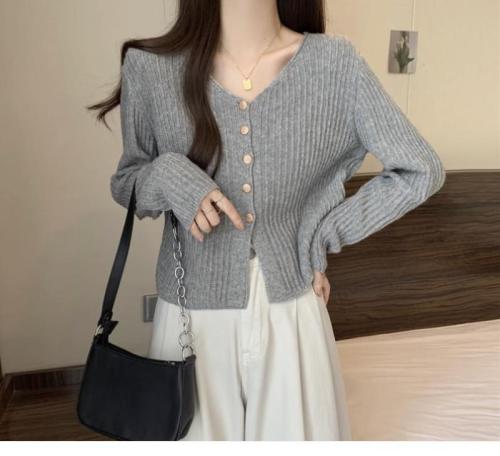 2024 new autumn plus size women's short V-neck knitted cardigan jacket fat mm slimming belly-covering long-sleeved top