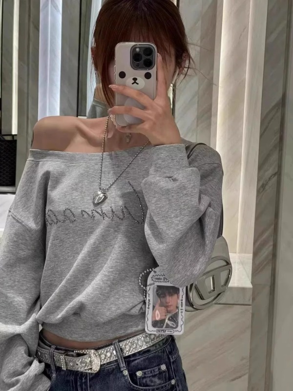 Already shipped composite milk silk hot rhinestone slanted shoulder long-sleeved sweatshirt for women early autumn loose slimming versatile top