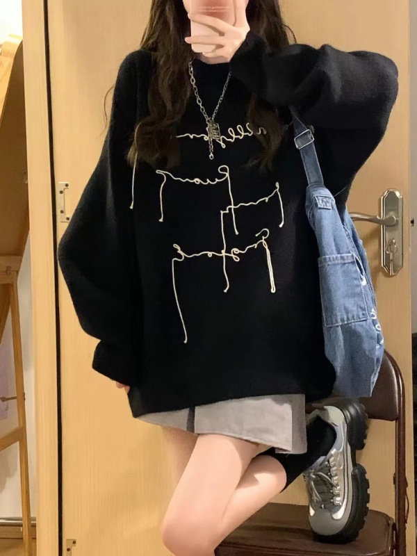 Designed sweater for women in autumn and winter new oversize black letter loose lazy style sweater top