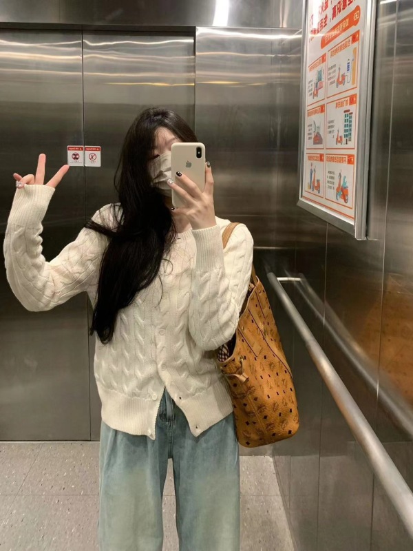 Early autumn white long-sleeved knitted cardigan sweater for women new small style autumn and winter jacket top