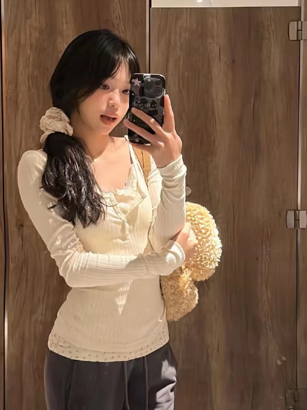 Original fabric 63% polyester 29% rayon 8% spandex floral lace short-sleeved fake two-piece pure lust top