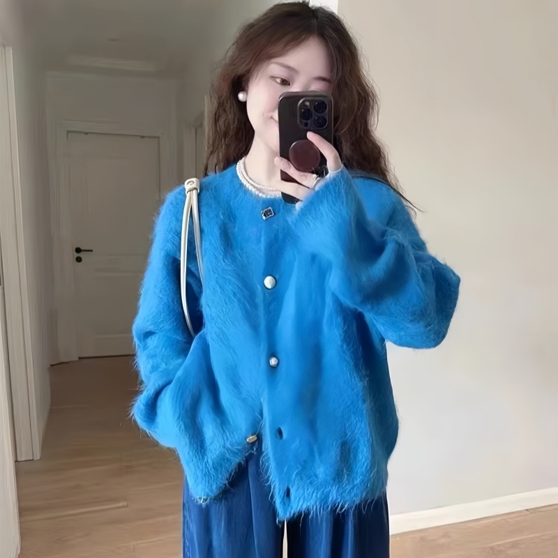 Soft waxy milk fufu Klein blue knitted cardigan for women autumn and winter new style lazy style loose outer sweater jacket