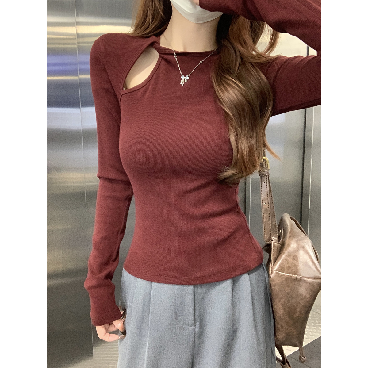 Actual shot of autumn and winter Korean style slim-fitting hollow design long-sleeved inner T-shirt top for women
