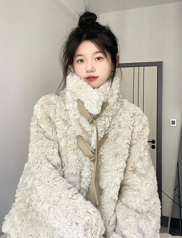 Autumn and winter small fragrance style Korean style plus velvet thickened vintage polar fleece lamb plush motorcycle baseball jacket for women