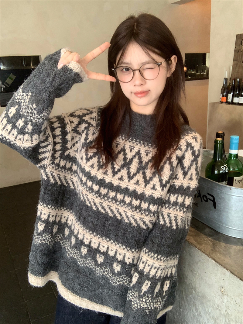 Photographed Autum/Winter New Collection Geometric Pattern Stylish Heavy Industry Shoulder-Relaxed Loose Round Neck Knit Sweater Top