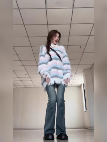 Imitation mink velvet Douyin quality national trend retro lazy hot girl style gradient striped sweater for women