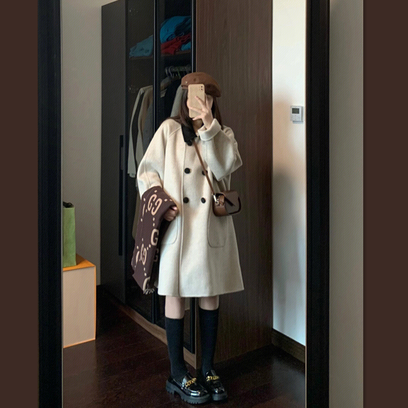 Cape-style woolen coat for women in autumn and winter, new style, age-reducing, loose, medium-length woolen coat for small people