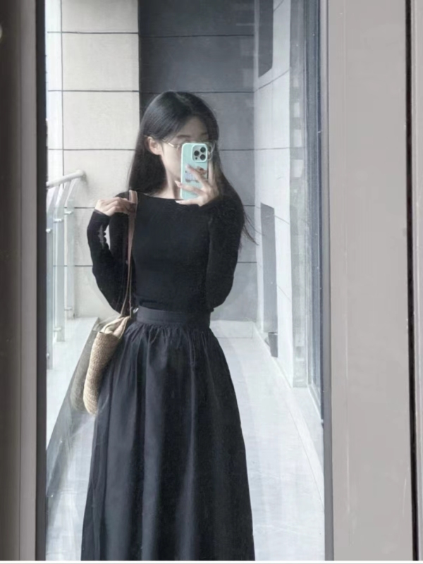 Hepburn style French black long-sleeved dress for women early autumn 2024 new high-end temperament long skirt suit