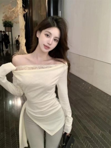 Off-shoulder lace splicing irregular long-sleeved design T-shirt 2024 Hot Girl New Slim Fit Fake Two-piece Top