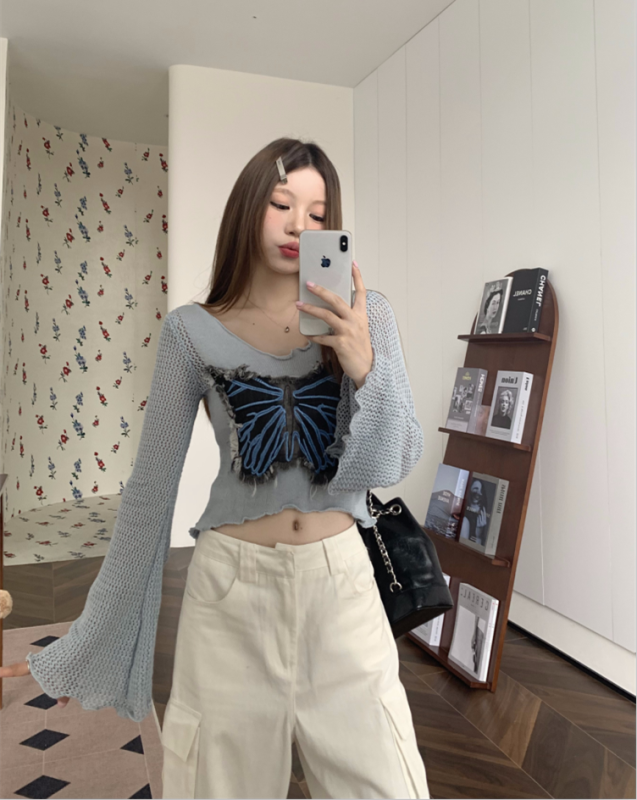 Bow-knot hottie short sweater for women with bell sleeves and Korean style long-sleeved sweater