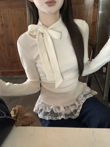 Actual shot of small fragrant bow knitted shirt for women with halter neck and lace splicing bottoming shirt.