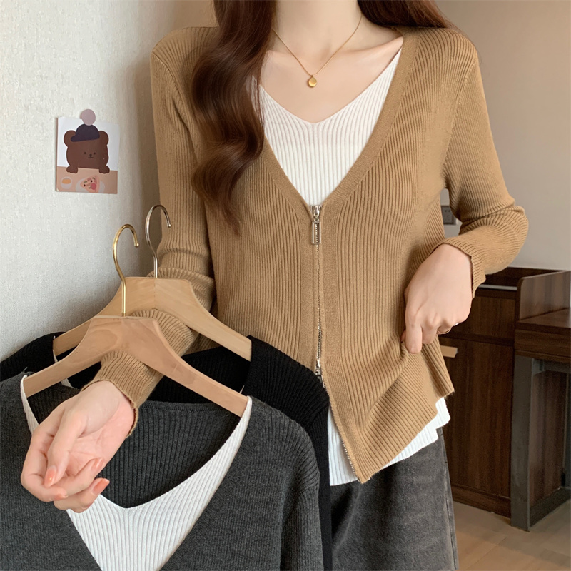 Fat mm fake two-piece knitted cardigan for women autumn new design zipper bottoming shirt