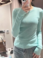 Mint Mambo style slim-fit pullover bottoming sweater for women in spring and autumn with round neck and right shoulder long-sleeved top
