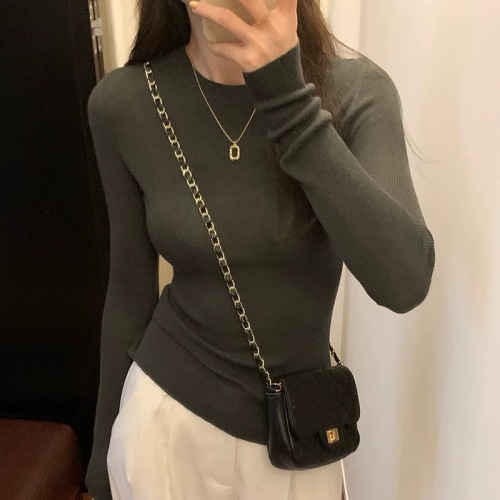 Mint Mambo style slim-fit pullover bottoming sweater for women in spring and autumn with round neck and right shoulder long-sleeved top
