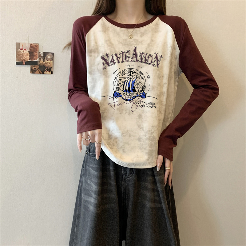 Plus size women's fashionable and chic right-shoulder T-shirt tops for fat mm, American contrasting color slimming belly-covering long-sleeved shirts