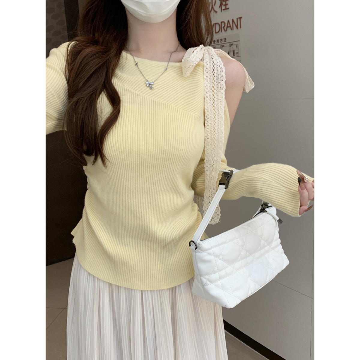 Actual shot of autumn and winter Korean style pure desire slim-fit oblique shoulder strap design Andy velvet sweater bottoming sweater for women