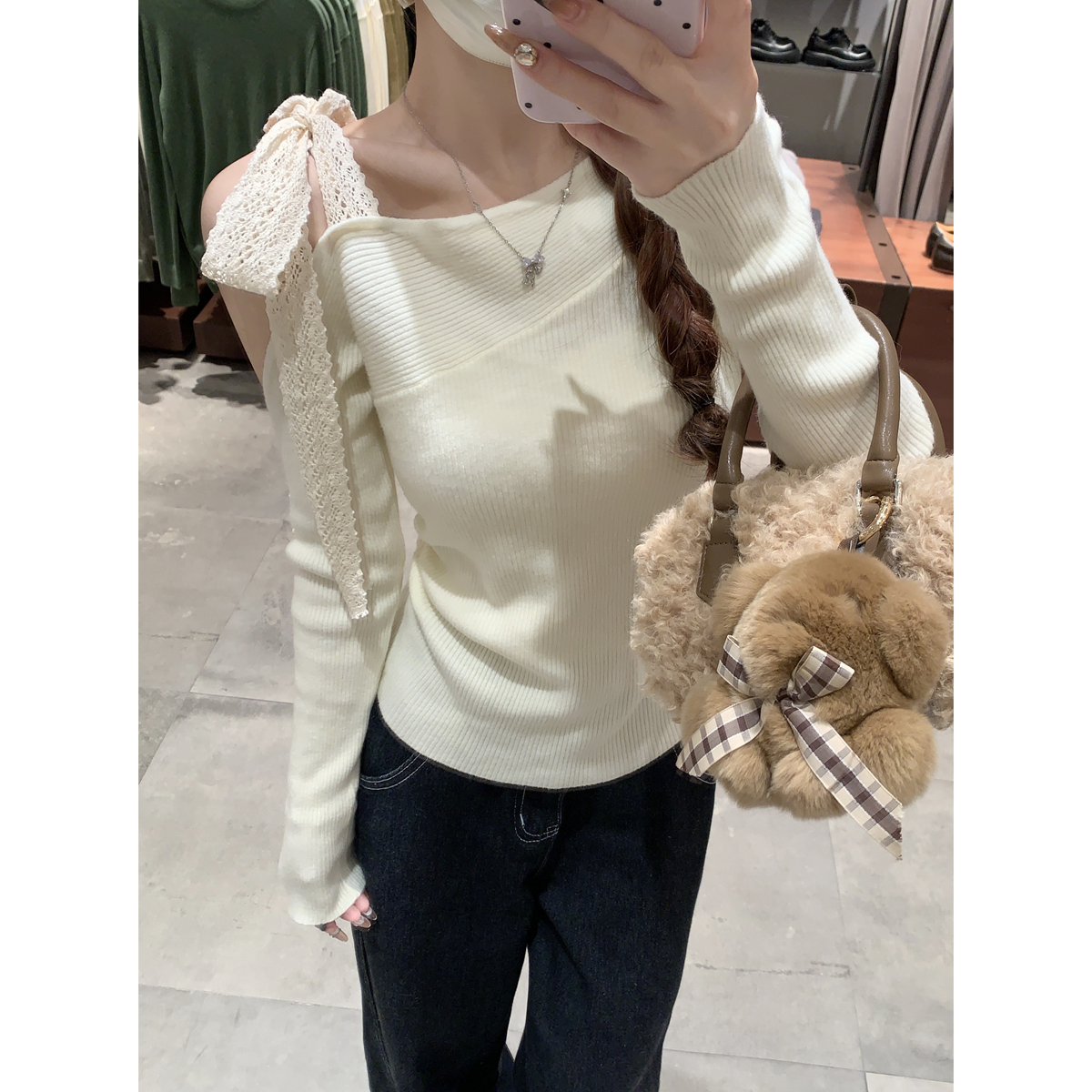 Actual shot of autumn and winter Korean style slim slanted shoulders and sweet lace-up design Andy velvet sweater bottoming sweater for women
