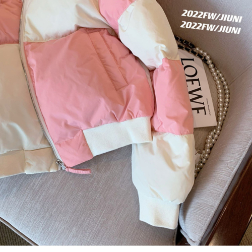 Pink and white contrasting plaid stand collar loose bread coat for women sweet and age-reducing