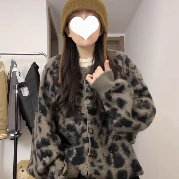American retro leopard print sweater for women autumn and winter 2024 new Korean version lazy style soft waxy knitted jacket foreign style top