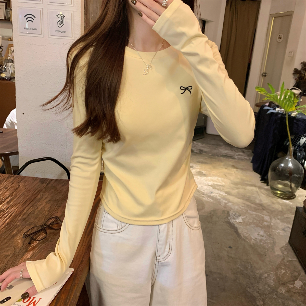 Real shot of autumn and winter Korean style round neck pleated bow embroidered design pure cotton long-sleeved bottoming top for women