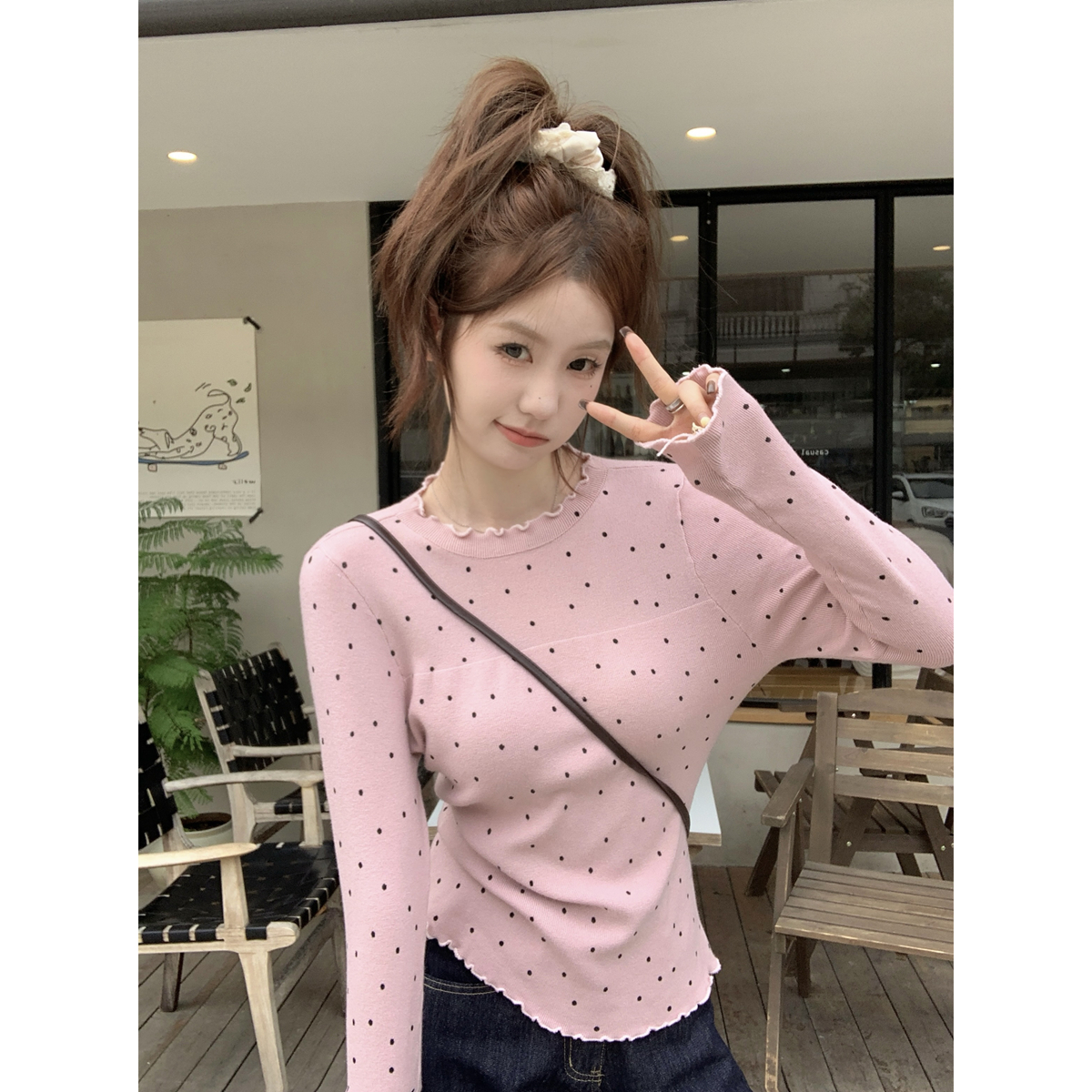 Actual shot of autumn and winter Korean style half turtleneck polka dot fungus ear-cut age-reducing Andy velvet knitted bottoming long-sleeved sweater