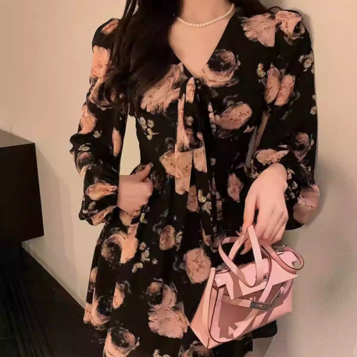 Light luxury and high-end sweet retro rose print long-sleeved elegant waist dress high-end slim floral skirt