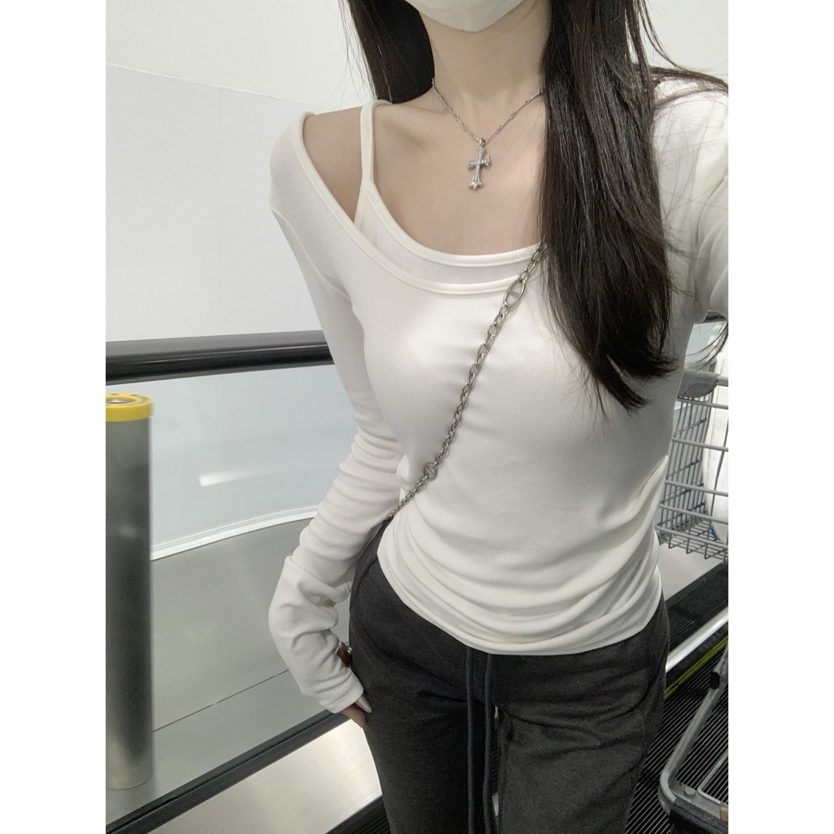 Actual shot of autumn and winter Korean version of pure desire fake two-piece slim design German velvet inner with long-sleeved T-shirt top for women