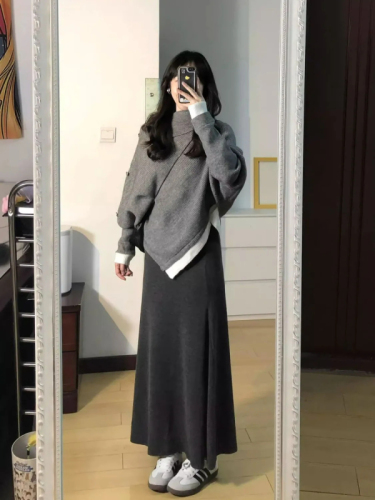 Design-inspired loose irregular turtleneck sweater for women, new autumn and winter fashion, color-blocked pseudo-two-piece, lazy knit top, trendy.