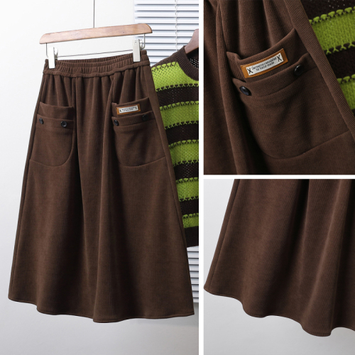 Real shot of autumn and winter large size knitted skirt women's new a-line skirt fat MM coffee color skirt high waist skirt long skirt