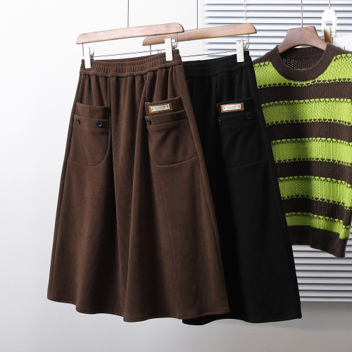 Real shot of autumn and winter large size knitted skirt women's new a-line skirt fat MM coffee color skirt high waist skirt long skirt