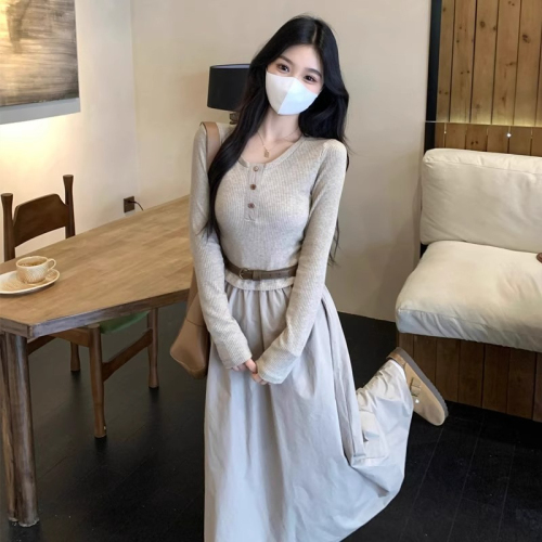 High-end long-sleeved dress for women in autumn and winter 2024 new French style bottoming square neck autumn long dress