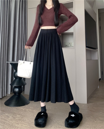 Actual shot of 2024 winter new thickened knitted pleated skirt for women with high waist and slimming mid-length A-line skirt