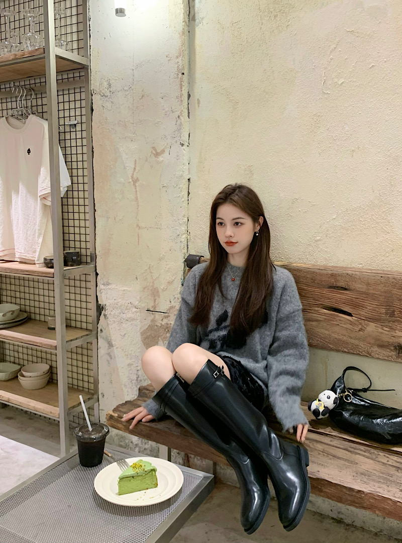 Real shot high-end sweater women's autumn and winter new design loose lazy style top 