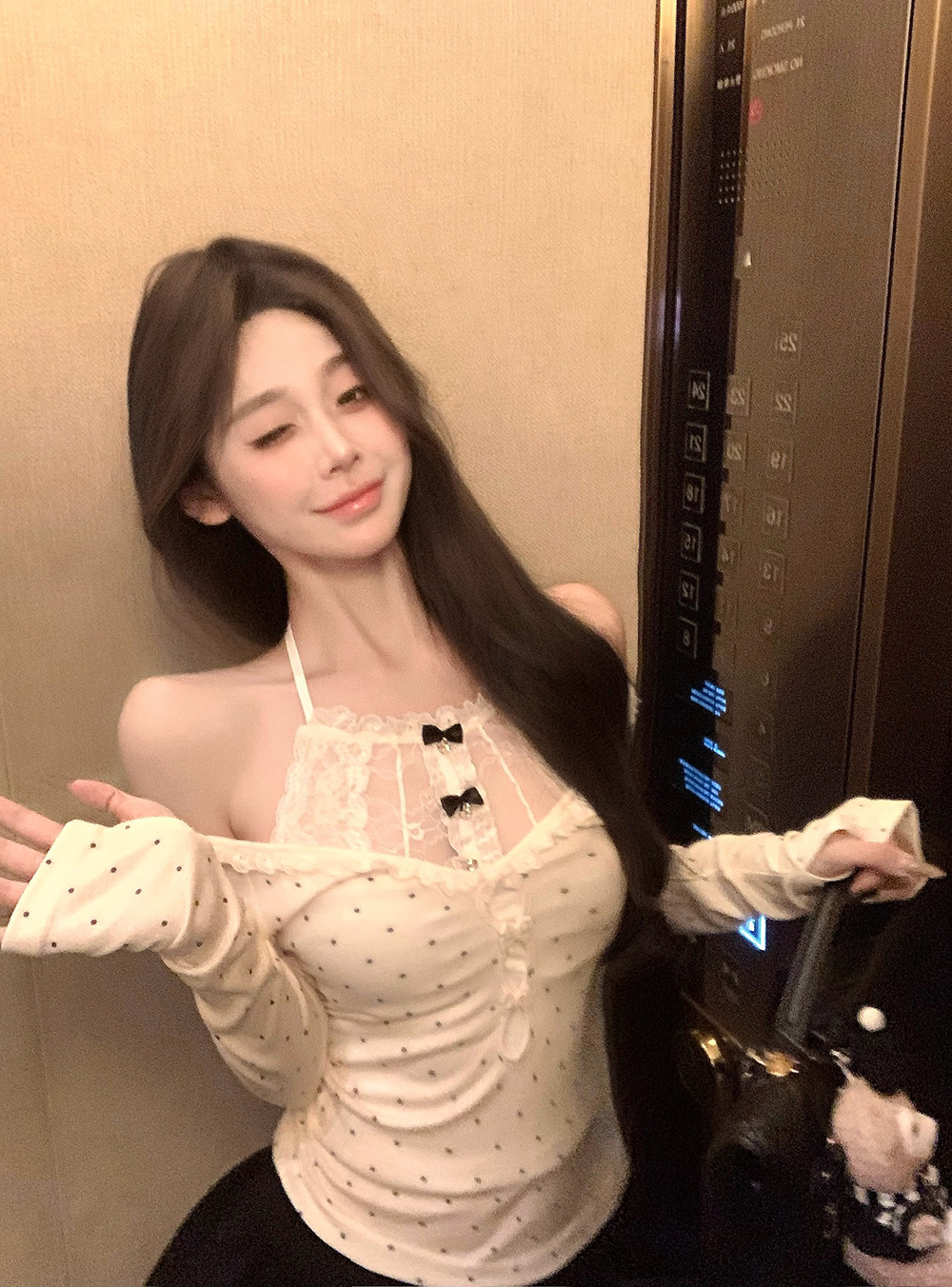 Actual shooting time New ballet Tencel long-sleeved top for women layered with lace suspenders
