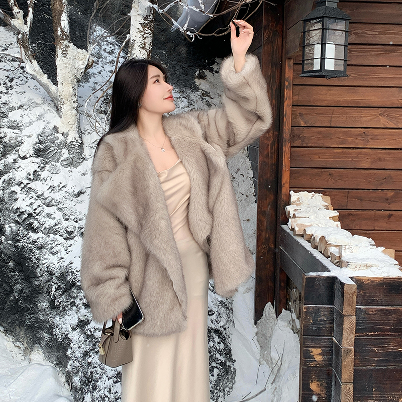 Actual shot of new winter thickened imitation fox fur young temperament mid-length eco-friendly fur coat for women