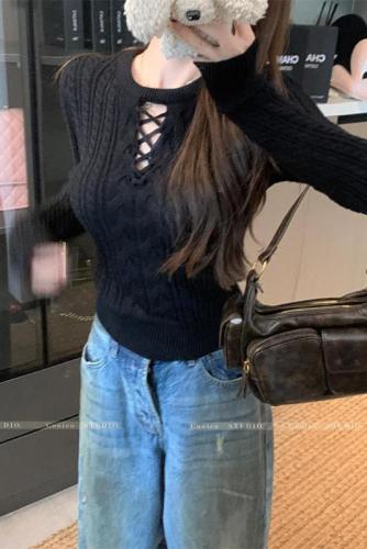 Real shot of retro design waist slimming bottoming sweater for women slim fit inner knitted top in winter