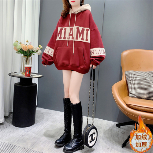 Chinese cotton composite silver fox velvet autumn and winter thickened velvet and color matching letter hooded sweatshirt trendy