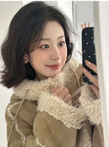 Cup of Ice American Style Hooded Lamb Wool Jacket Women's Winter Loose Warm Thickened Fur One-piece Small Top