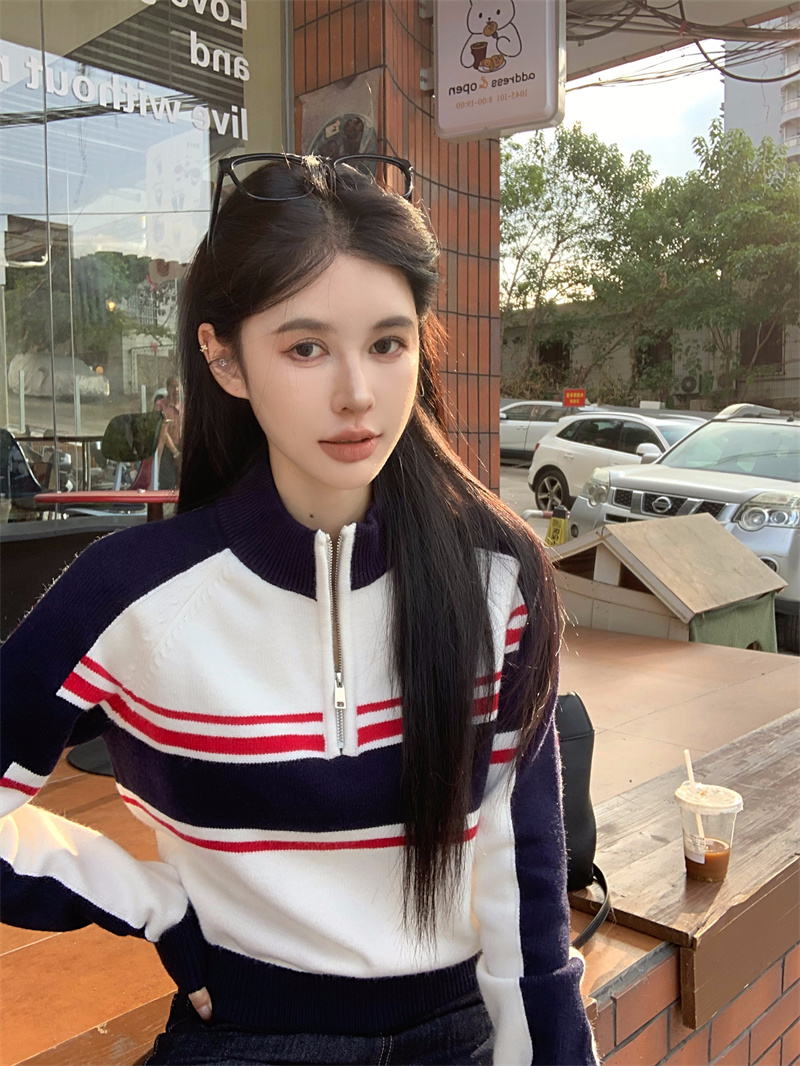 Real shot of retro retro color matching striped half zipper knit sweater 