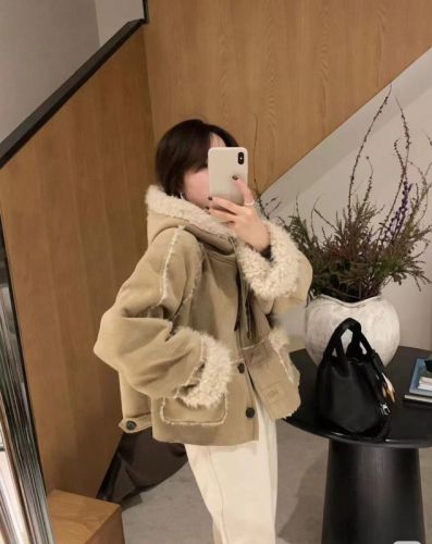Cup of Ice American Style Hooded Lamb Wool Jacket Women's Winter Loose Warm Thickened Fur One-piece Small Top