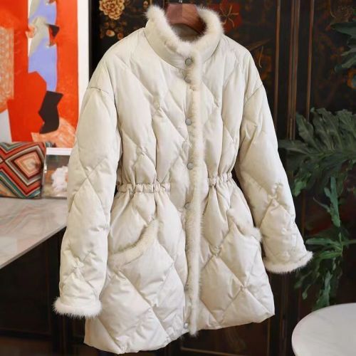 2024 winter cotton-padded jacket ins trendy long-sleeved raw edge splicing thickened waist warm cotton jacket for women