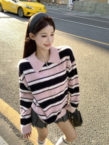 Real shot Korean style striped zipper sweater loose furry coat