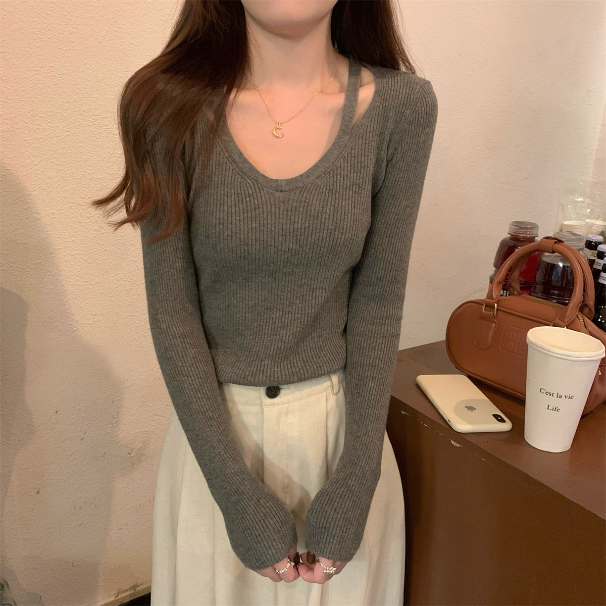 Actual shot of autumn and winter Korean style slim fit v-neck temperament halter neck design Andy velvet sweater bottoming long-sleeved sweater