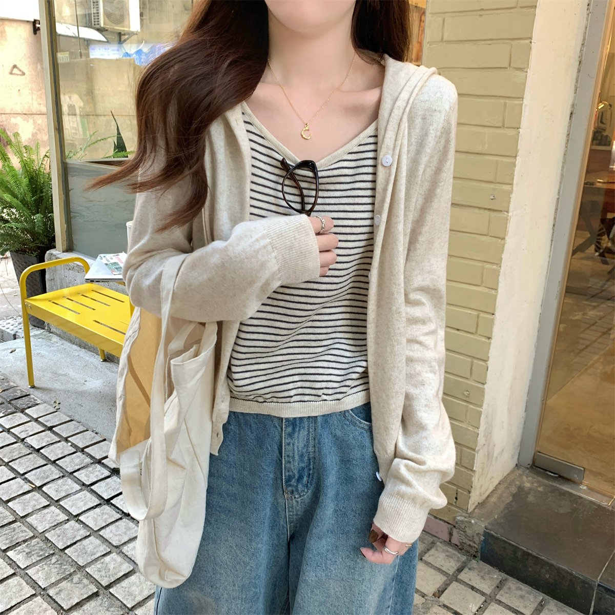 Real shot of autumn and winter Korean style contrasting stripes with fake two-piece hooded sweater long-sleeved bottoming sweater for women